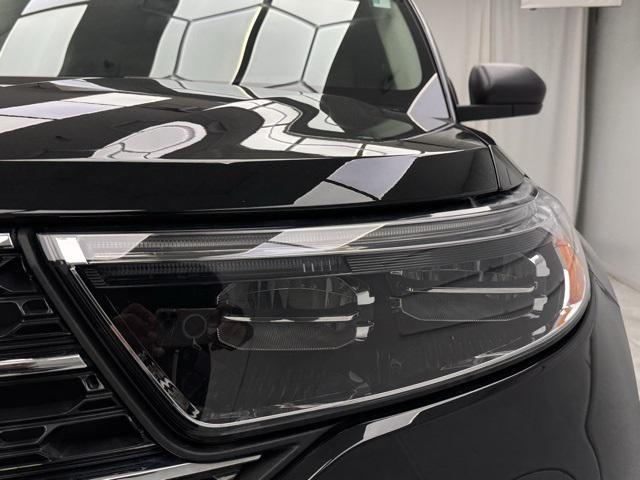 used 2023 Ford Explorer car, priced at $31,900