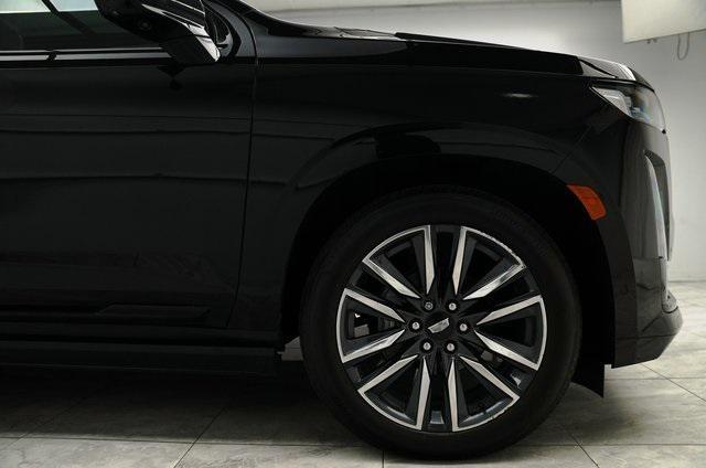 used 2023 Cadillac Escalade ESV car, priced at $69,900