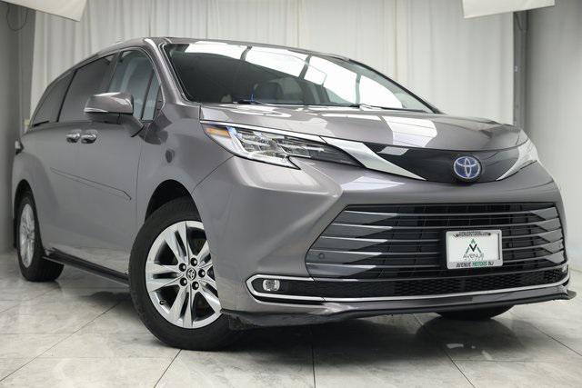 used 2022 Toyota Sienna car, priced at $46,995