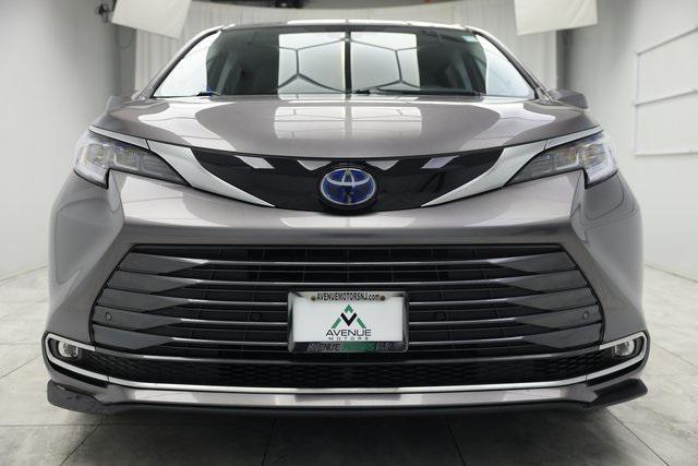 used 2022 Toyota Sienna car, priced at $46,995