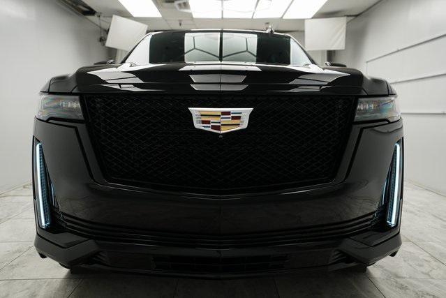 used 2023 Cadillac Escalade ESV car, priced at $85,900