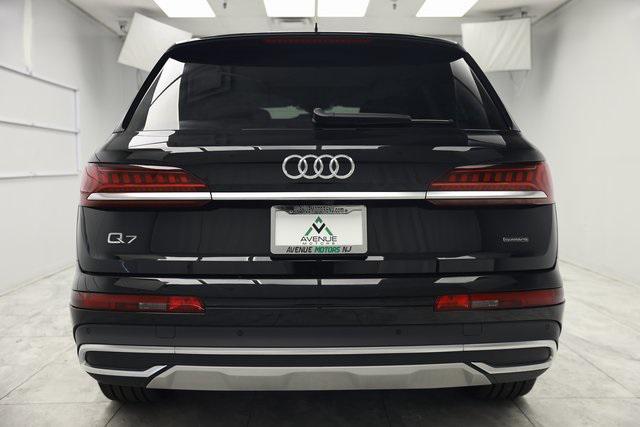 used 2024 Audi Q7 car, priced at $57,900