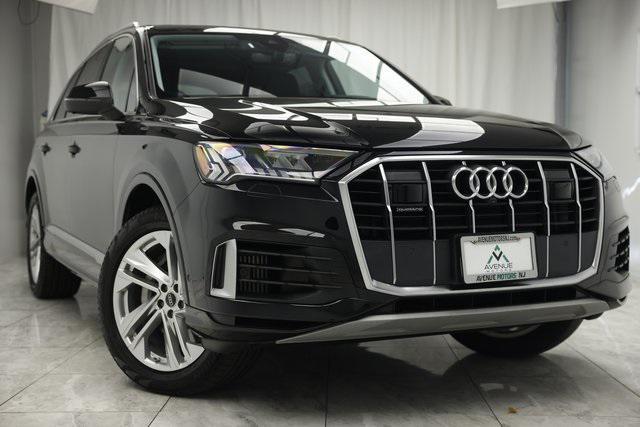 used 2024 Audi Q7 car, priced at $58,700