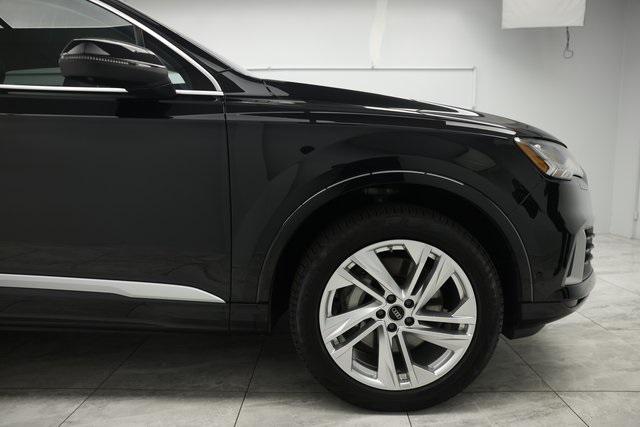 used 2024 Audi Q7 car, priced at $58,700