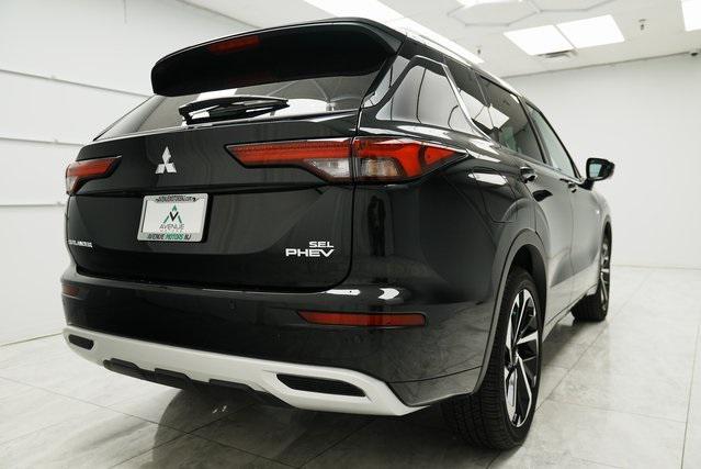 used 2025 Mitsubishi Outlander PHEV car, priced at $39,700