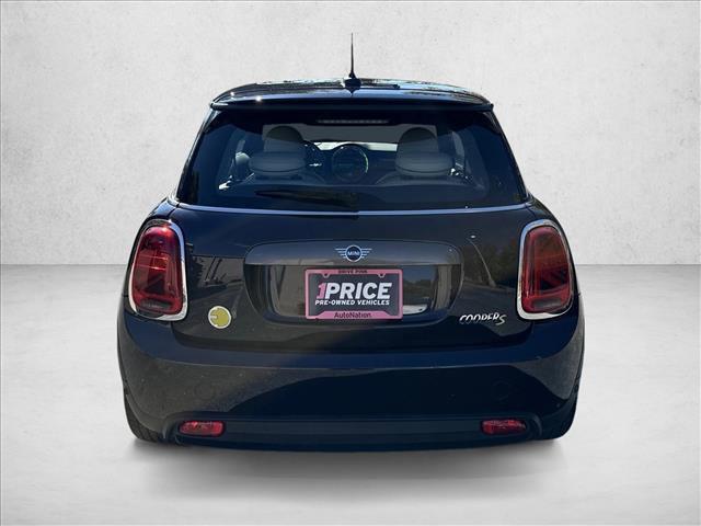 used 2021 MINI Hardtop car, priced at $18,498