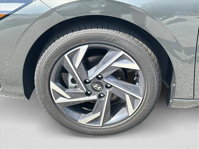 new 2025 Hyundai Elantra car, priced at $24,483
