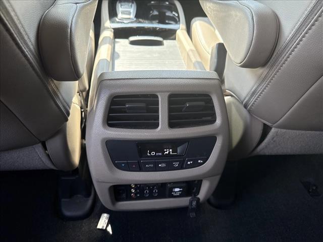used 2016 Honda Pilot car, priced at $15,498