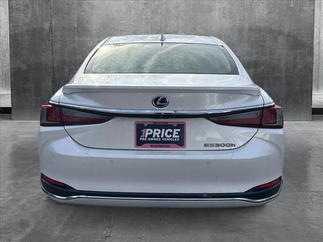 used 2019 Lexus ES 300h car, priced at $27,997