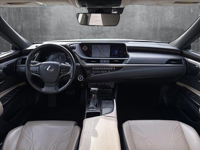 used 2019 Lexus ES 300h car, priced at $27,997