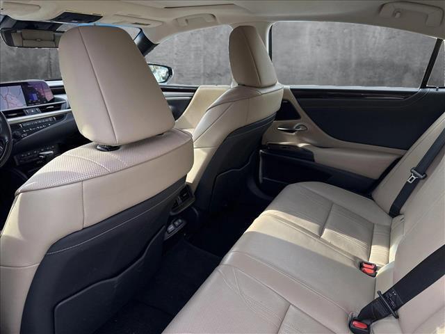 used 2019 Lexus ES 300h car, priced at $27,997