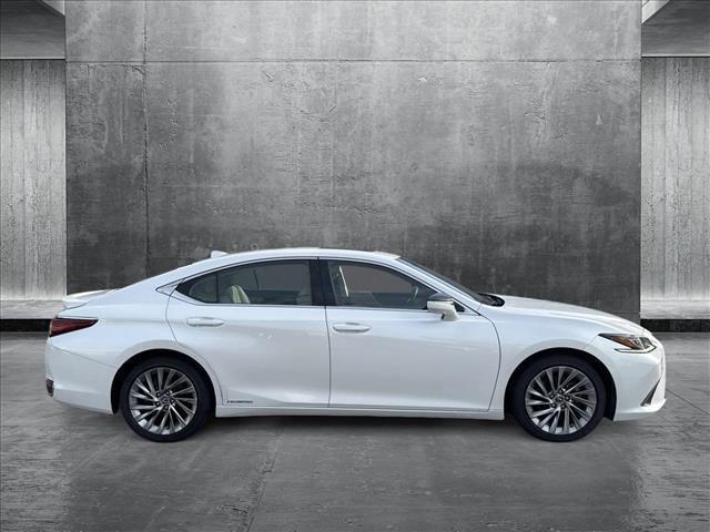 used 2019 Lexus ES 300h car, priced at $27,997