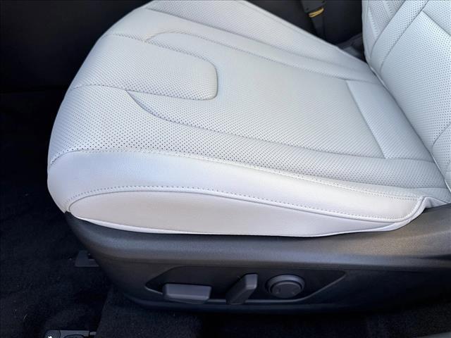 new 2025 Hyundai Elantra car, priced at $26,398