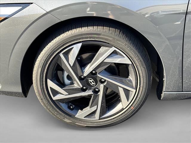 new 2025 Hyundai Elantra car, priced at $26,398