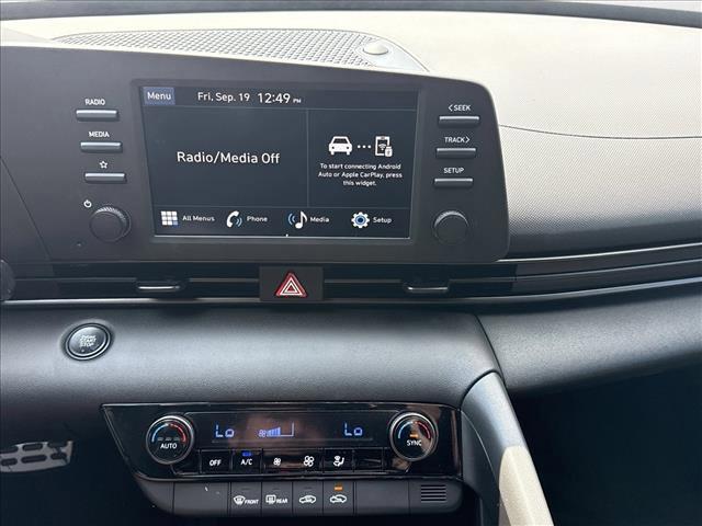new 2025 Hyundai Elantra car, priced at $23,298