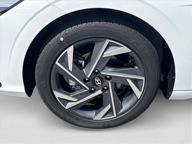 new 2025 Hyundai Elantra car, priced at $23,298
