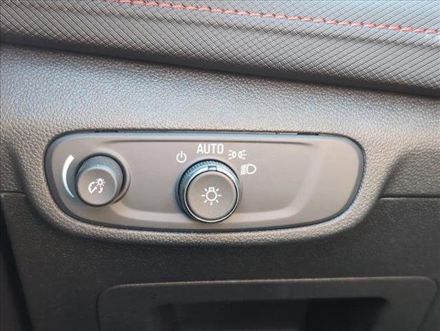 used 2025 Chevrolet TrailBlazer car, priced at $27,898