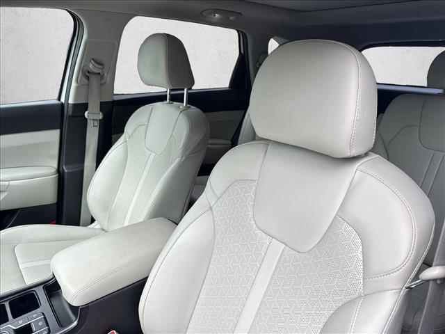 used 2022 Kia Sorento car, priced at $23,989