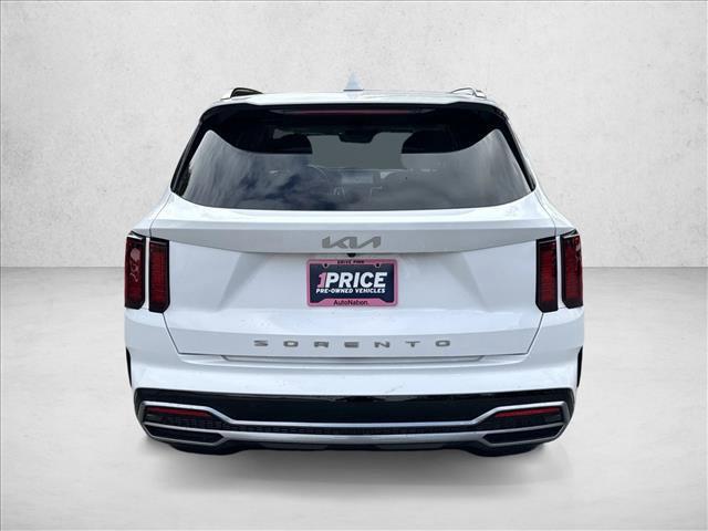 used 2022 Kia Sorento car, priced at $23,989