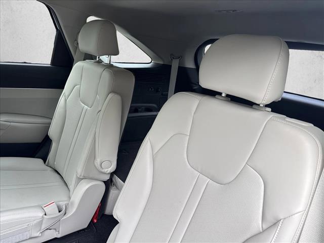 used 2022 Kia Sorento car, priced at $23,989