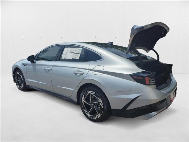 new 2025 Hyundai Sonata car, priced at $29,999