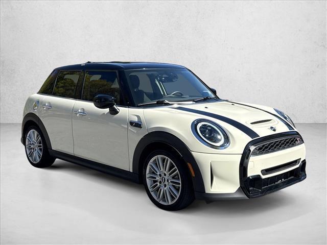 used 2023 MINI Hardtop car, priced at $24,498