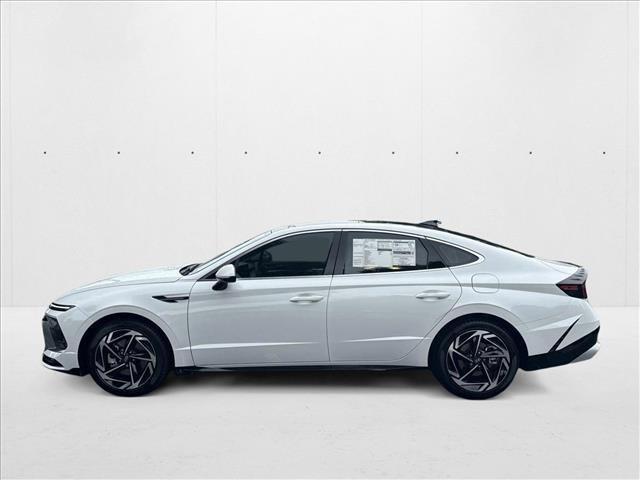 new 2025 Hyundai Sonata car, priced at $29,999