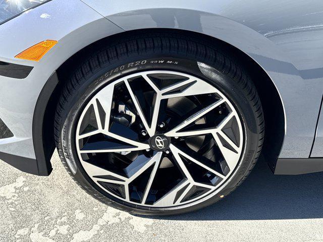 new 2025 Hyundai IONIQ 6 car, priced at $47,665