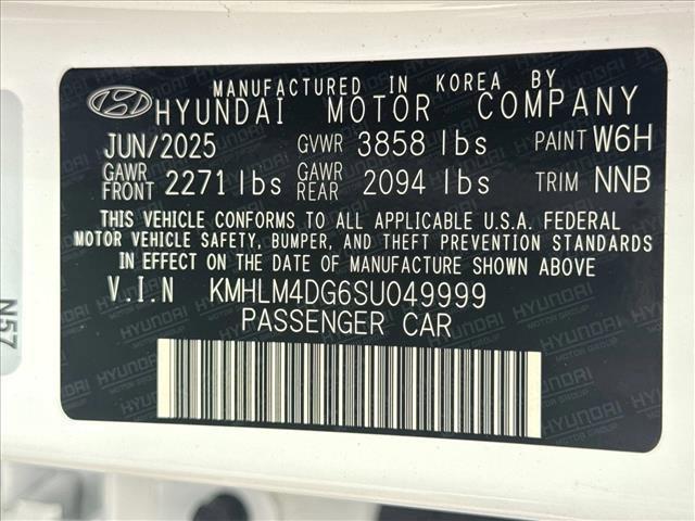 new 2025 Hyundai Elantra car, priced at $24,970