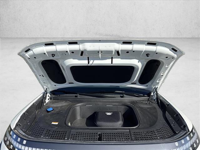new 2026 Hyundai IONIQ 9 car, priced at $78,185