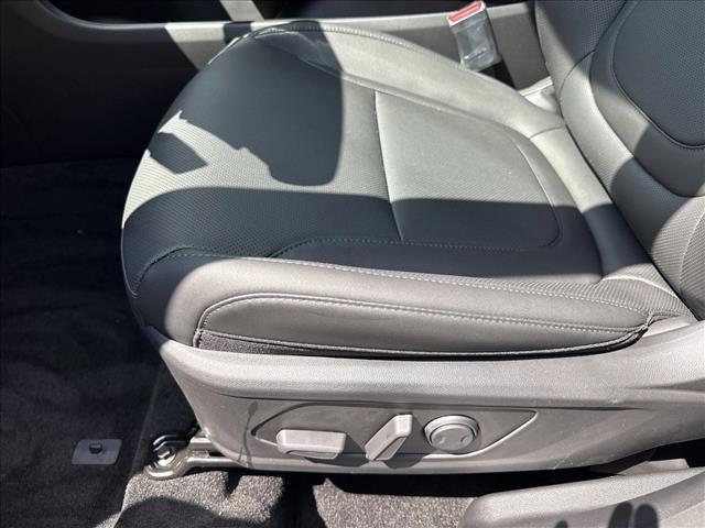 new 2025 Hyundai TUCSON Hybrid car, priced at $37,498