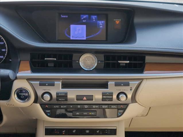 used 2013 Lexus ES 300h car, priced at $15,989