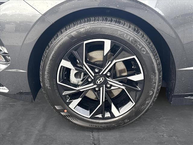 new 2025 Hyundai Sonata car, priced at $28,779