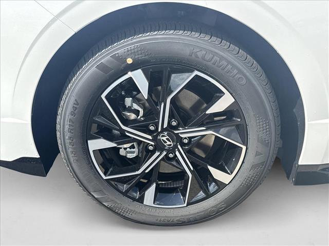 new 2025 Hyundai Sonata car, priced at $27,699