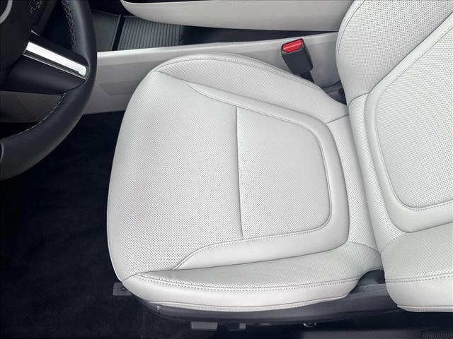 new 2025 Hyundai TUCSON Hybrid car, priced at $43,825