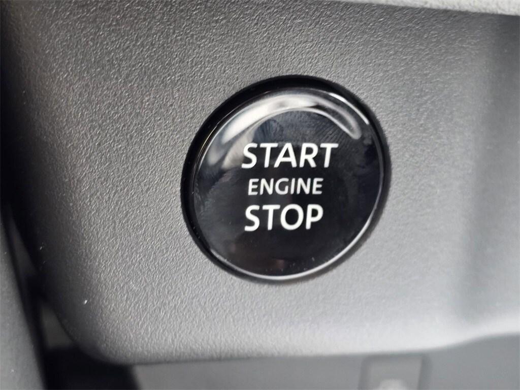 new 2025 Nissan Rogue car