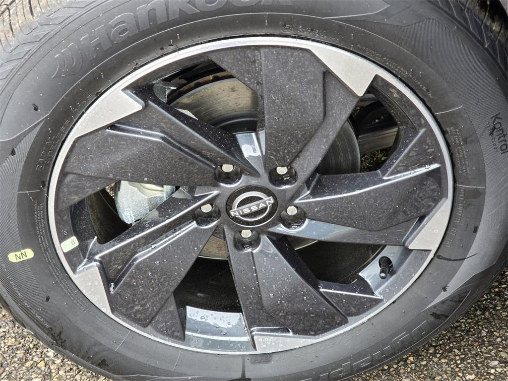 new 2025 Nissan Rogue car, priced at $32,100