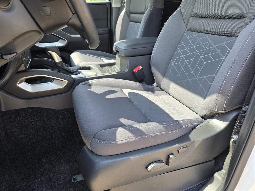 new 2025 Nissan Frontier car, priced at $39,100