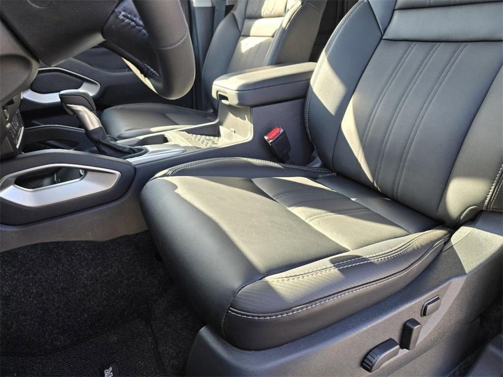 new 2025 Nissan Frontier car, priced at $49,235
