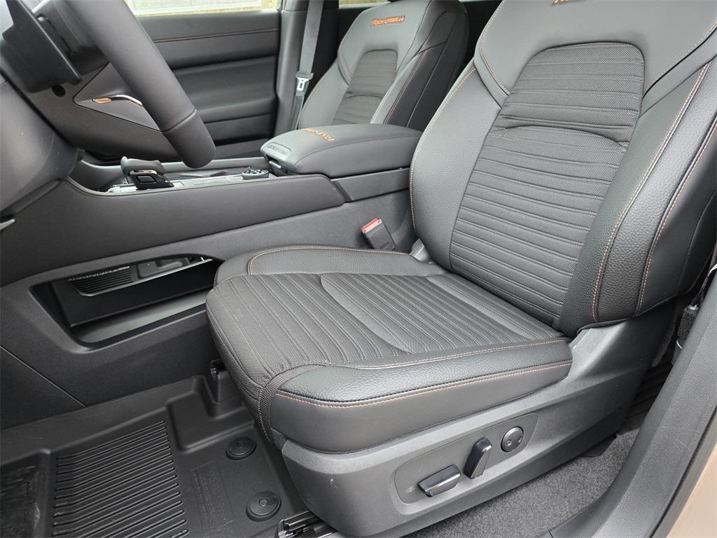 new 2025 Nissan Pathfinder car, priced at $45,500