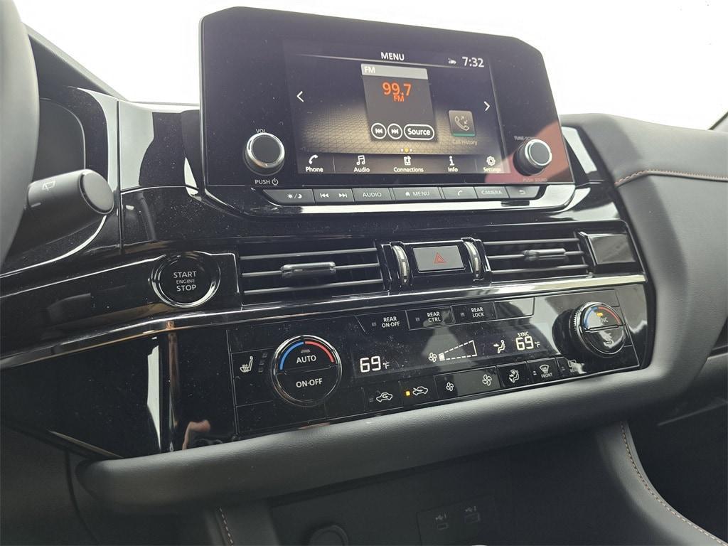 new 2025 Nissan Pathfinder car, priced at $45,500