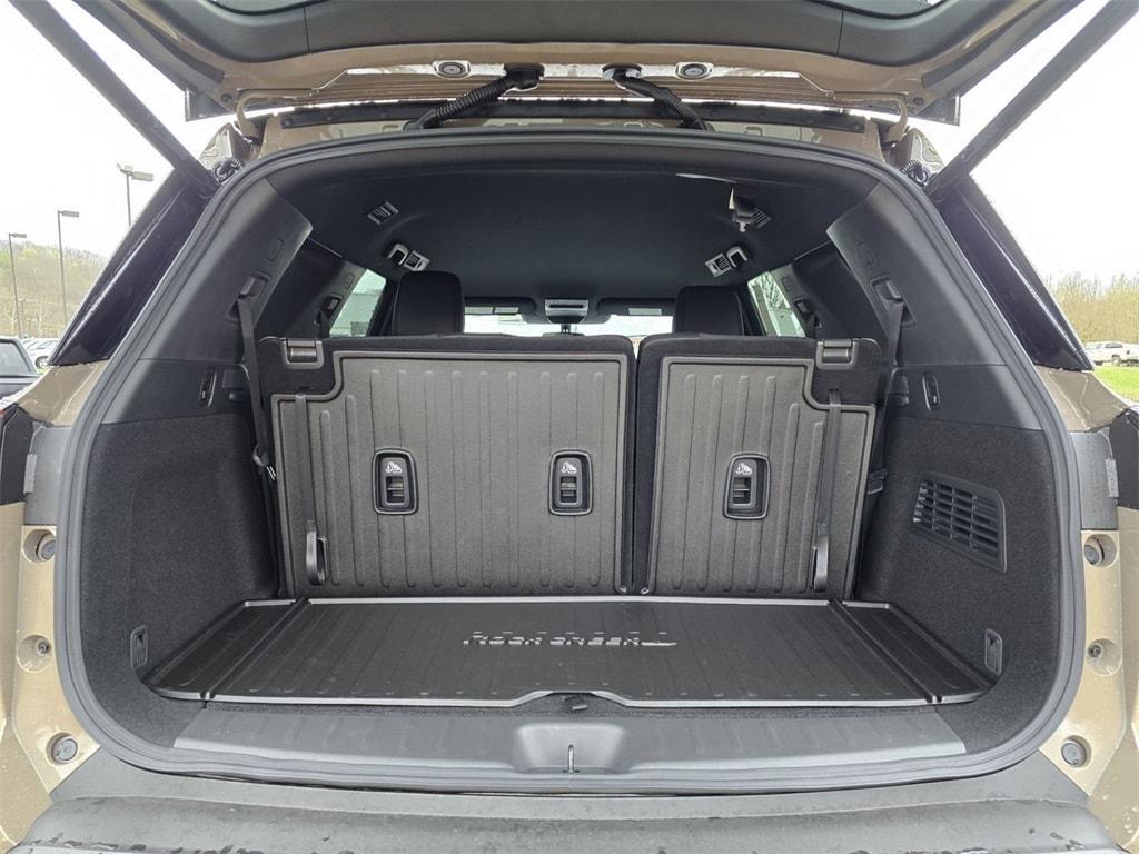 new 2025 Nissan Pathfinder car, priced at $45,000