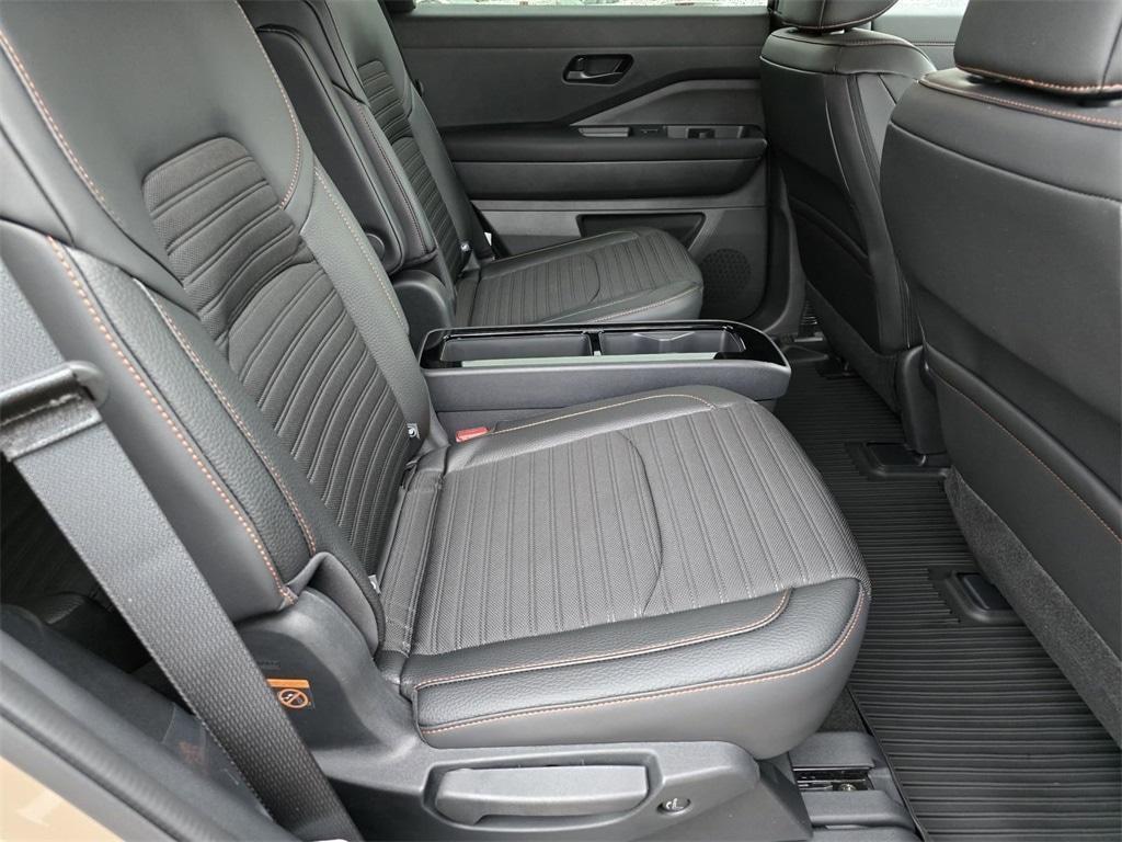 new 2025 Nissan Pathfinder car, priced at $45,000