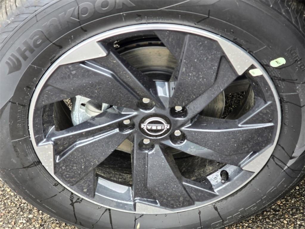 new 2025 Nissan Rogue car, priced at $33,385