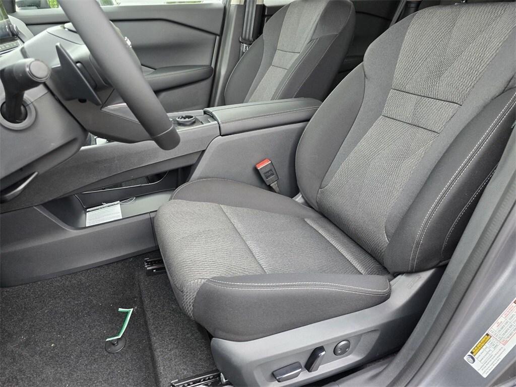 new 2025 Nissan Rogue car, priced at $33,385