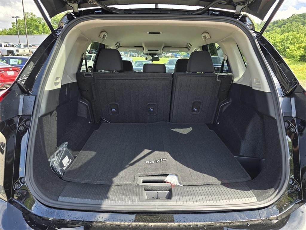 new 2025 Nissan Rogue car, priced at $31,000