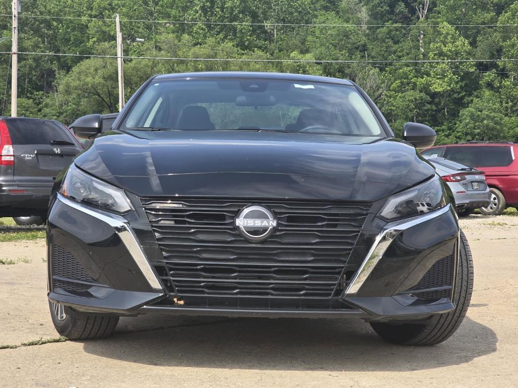 new 2025 Nissan Altima car, priced at $30,265
