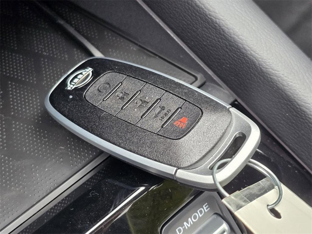 new 2025 Nissan Murano car, priced at $52,113