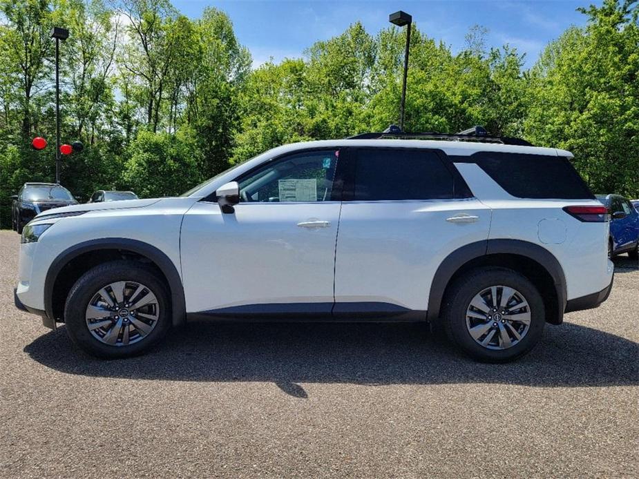 new 2024 Nissan Pathfinder car, priced at $43,535