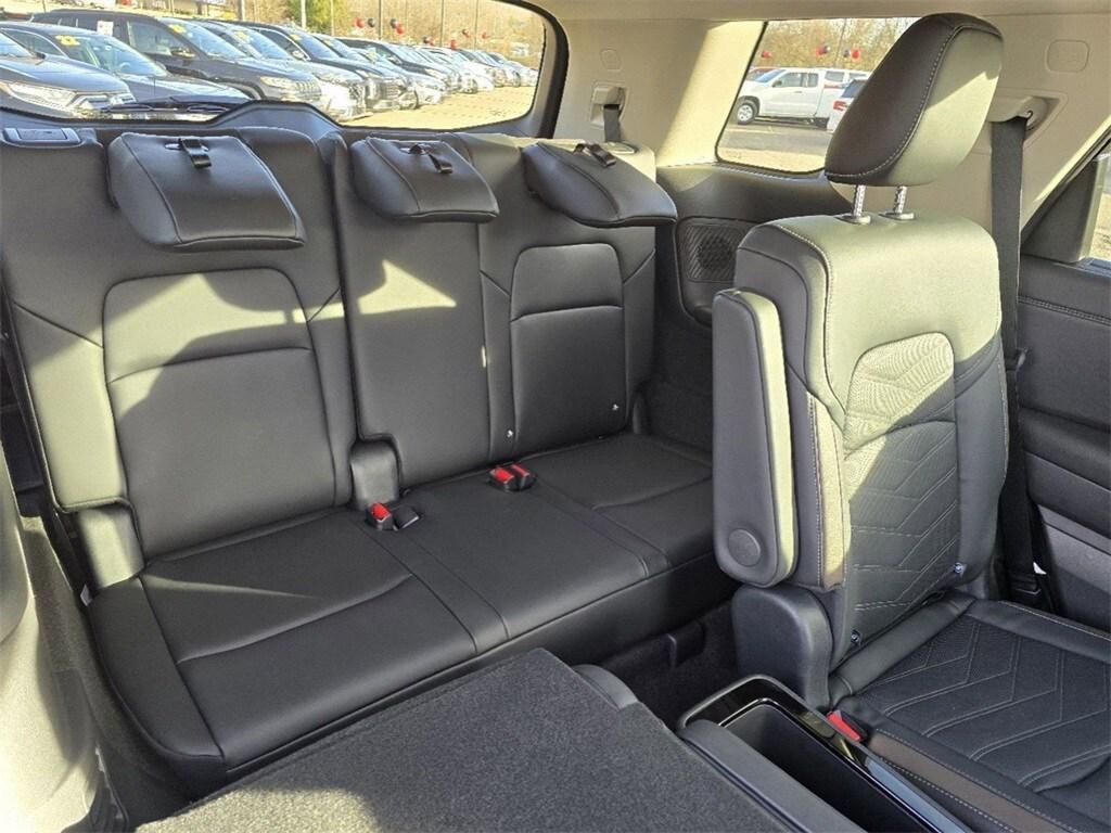 new 2025 Nissan Pathfinder car, priced at $55,155
